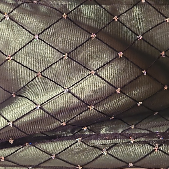 FORMAL PARTY DRESS - Picture 4 of 12